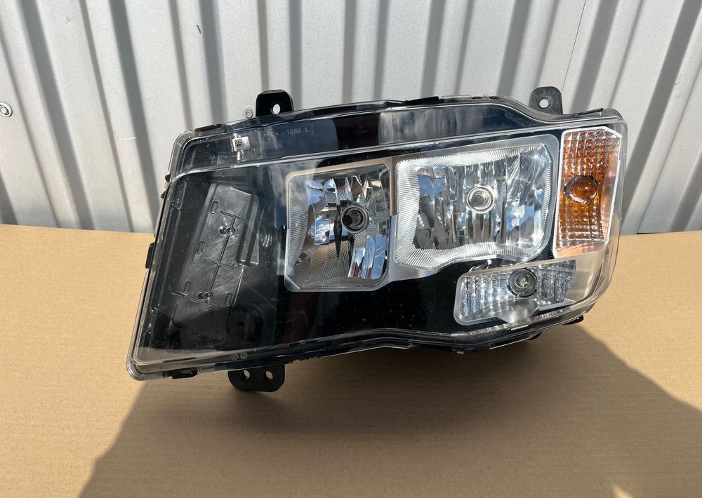 Lampa MAN TGL TGM TG3 reflektor RH nowy model - Lights/ Lighting for Truck: picture 1 Lampa MAN TGL TGM TG3 reflektor RH nowy model - Lights/ Lighting for Truck: picture 1