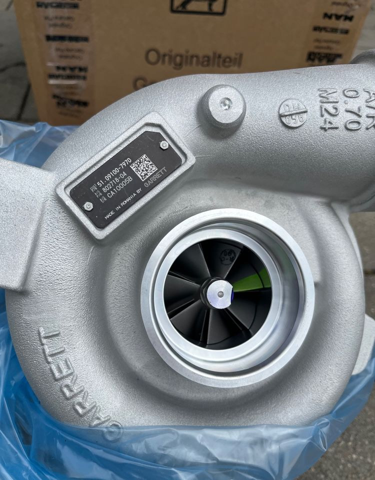 NOWA turbosprężarka MAN TGX TGS euro 6 D26 turbina - Engine for Truck: picture 2 NOWA turbosprężarka MAN TGX TGS euro 6 D26 turbina - Engine for Truck: picture 2