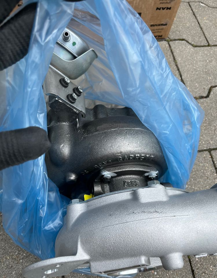 NOWA turbosprężarka MAN TGX TGS euro 6 D26 turbina - Engine for Truck: picture 3 NOWA turbosprężarka MAN TGX TGS euro 6 D26 turbina - Engine for Truck: picture 3