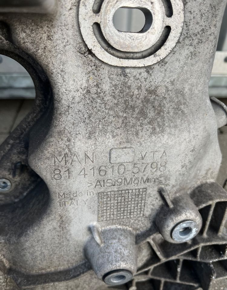 Obudowa lampy MAN TGM TG3 garnek mocowanie - Body and exterior for Truck: picture 2 Obudowa lampy MAN TGM TG3 garnek mocowanie - Body and exterior for Truck: picture 2