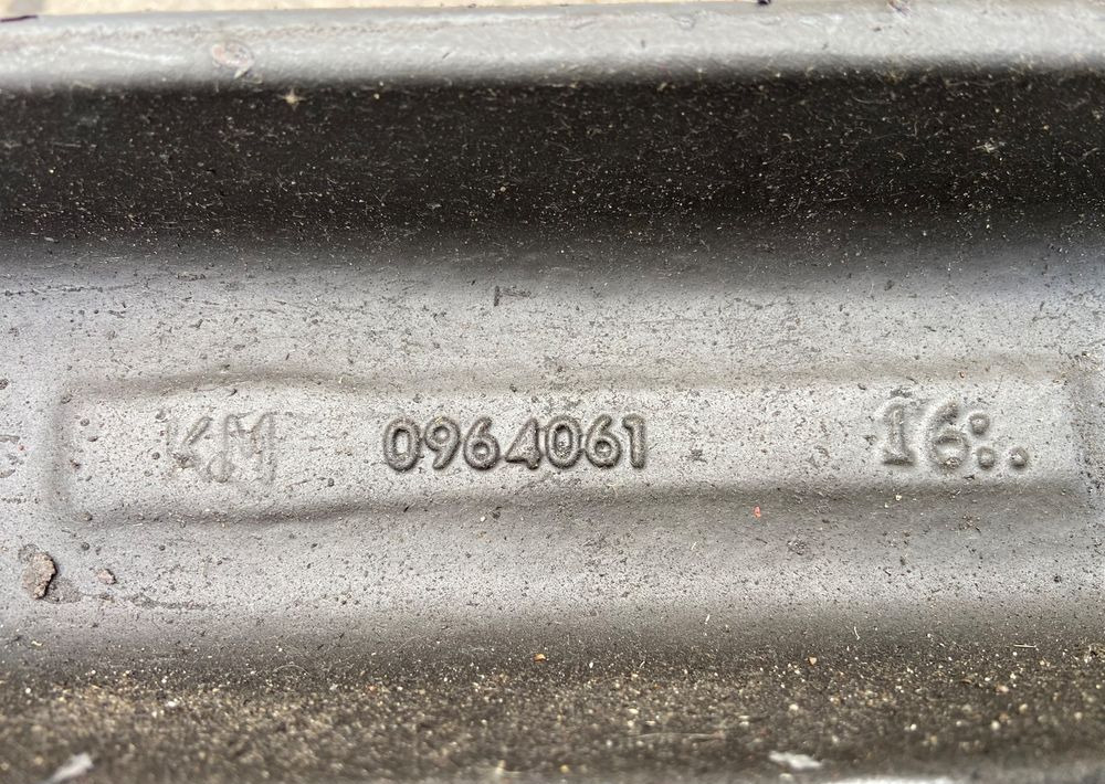 Przednia oś DAF XF 106 euro 6 piasta belka przednia - Front axle for Truck: picture 2 Przednia oś DAF XF 106 euro 6 piasta belka przednia - Front axle for Truck: picture 2