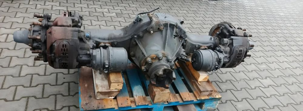 SCANIA R S MOST TYLNY KOMPLETNY DYFERENCJAŁ R753 2.35 2823222 - Rear axle for Truck: picture 1 SCANIA R S MOST TYLNY KOMPLETNY DYFERENCJAŁ R753 2.35 2823222 - Rear axle for Truck: picture 1