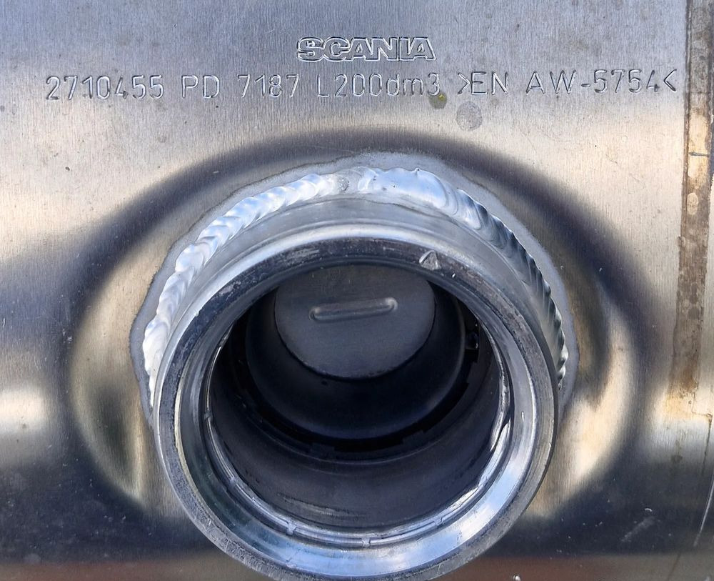 SCANIA R S ZBIORNIK PALIWA 200L NOWY - Fuel processing/ Fuel delivery: picture 3 SCANIA R S ZBIORNIK PALIWA 200L NOWY - Fuel processing/ Fuel delivery: picture 3