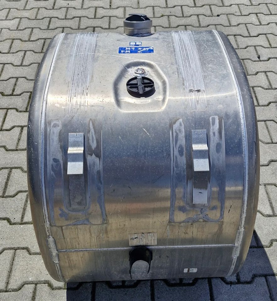 SCANIA R S ZBIORNIK PALIWA 200L NOWY - Fuel processing/ Fuel delivery: picture 2 SCANIA R S ZBIORNIK PALIWA 200L NOWY - Fuel processing/ Fuel delivery: picture 2