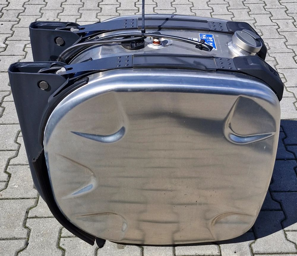 SCANIA R S ZBIORNIK PALIWA 220L NOWY - Fuel processing/ Fuel delivery: picture 3 SCANIA R S ZBIORNIK PALIWA 220L NOWY - Fuel processing/ Fuel delivery: picture 3