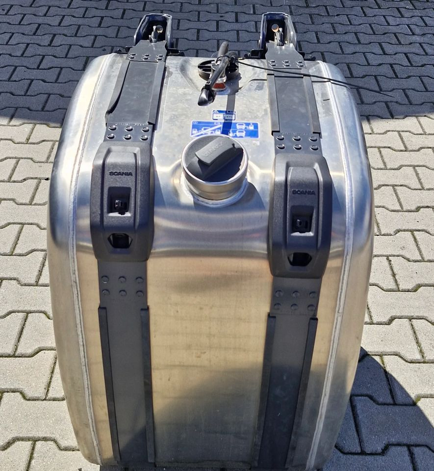 SCANIA R S ZBIORNIK PALIWA 220L NOWY - Fuel processing/ Fuel delivery: picture 1 SCANIA R S ZBIORNIK PALIWA 220L NOWY - Fuel processing/ Fuel delivery: picture 1