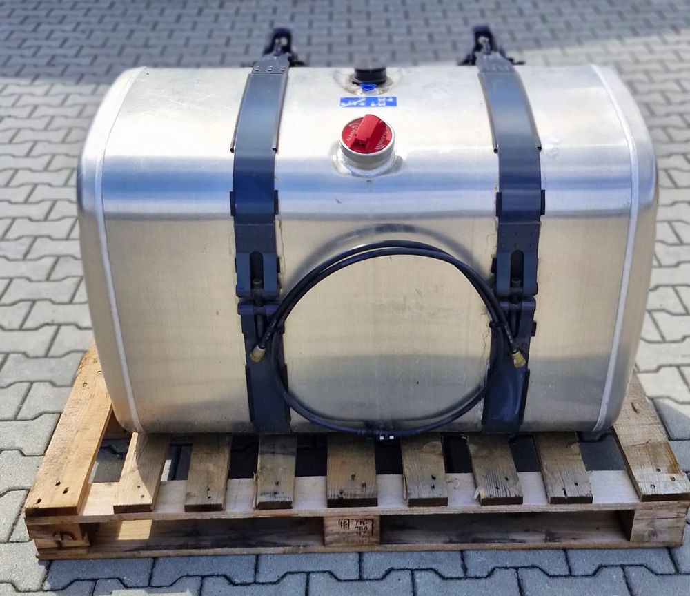 SCANIA R S ZBIORNIK PALIWA 395L NOWY - Fuel tank for Truck: picture 1 SCANIA R S ZBIORNIK PALIWA 395L NOWY - Fuel tank for Truck: picture 1