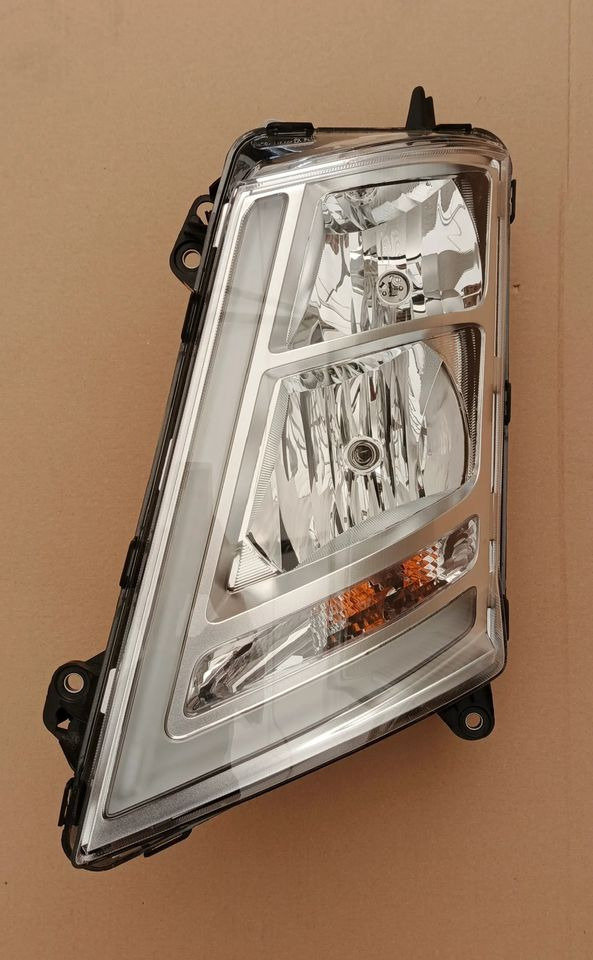 VOLVO FH4 LAMPA PRZEDNIA LEWA H7 2024r 24159327 - Lights/ Lighting for Truck: picture 1 VOLVO FH4 LAMPA PRZEDNIA LEWA H7 2024r 24159327 - Lights/ Lighting for Truck: picture 1