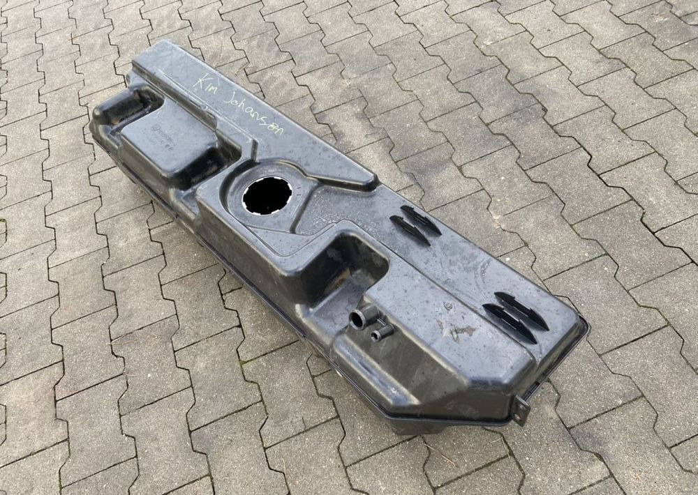 Zbiornik adblue Scania R euro 6 pod ramę ad blue - AdBlue tank for Truck: picture 2 Zbiornik adblue Scania R euro 6 pod ramę ad blue - AdBlue tank for Truck: picture 2