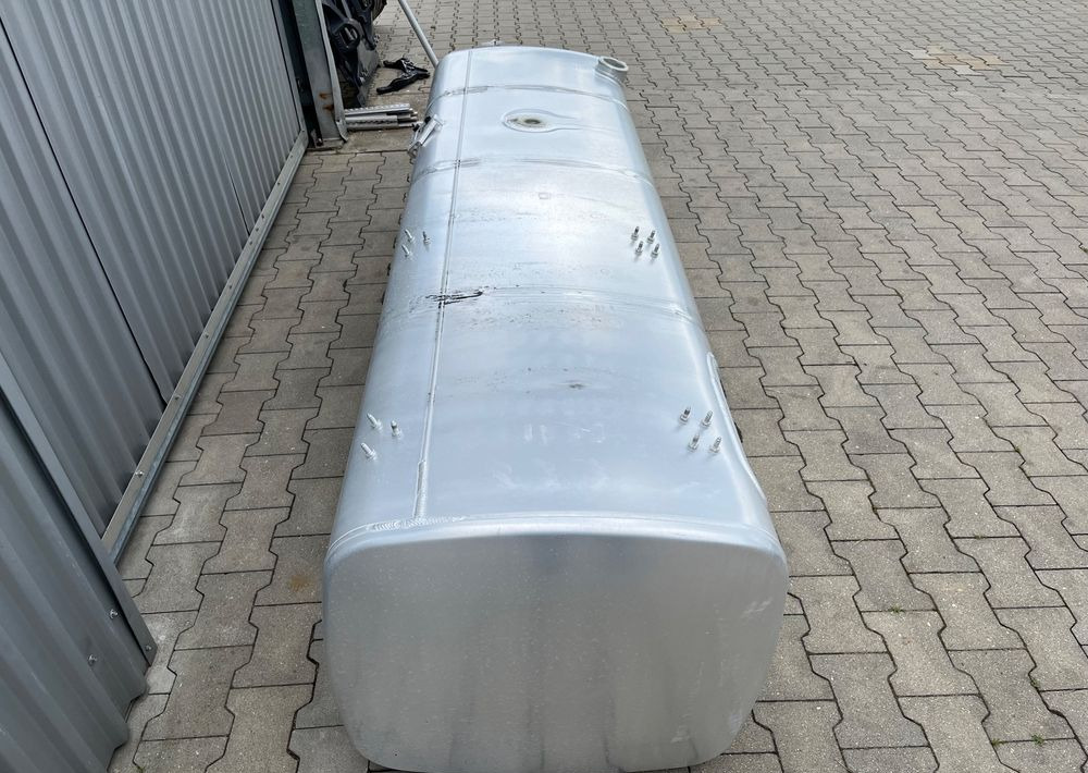 Zbiornik paliwa DAF XF CF 845 litrów bak - Fuel processing/ Fuel delivery for Truck: picture 5 Zbiornik paliwa DAF XF CF 845 litrów bak - Fuel processing/ Fuel delivery for Truck: picture 5
