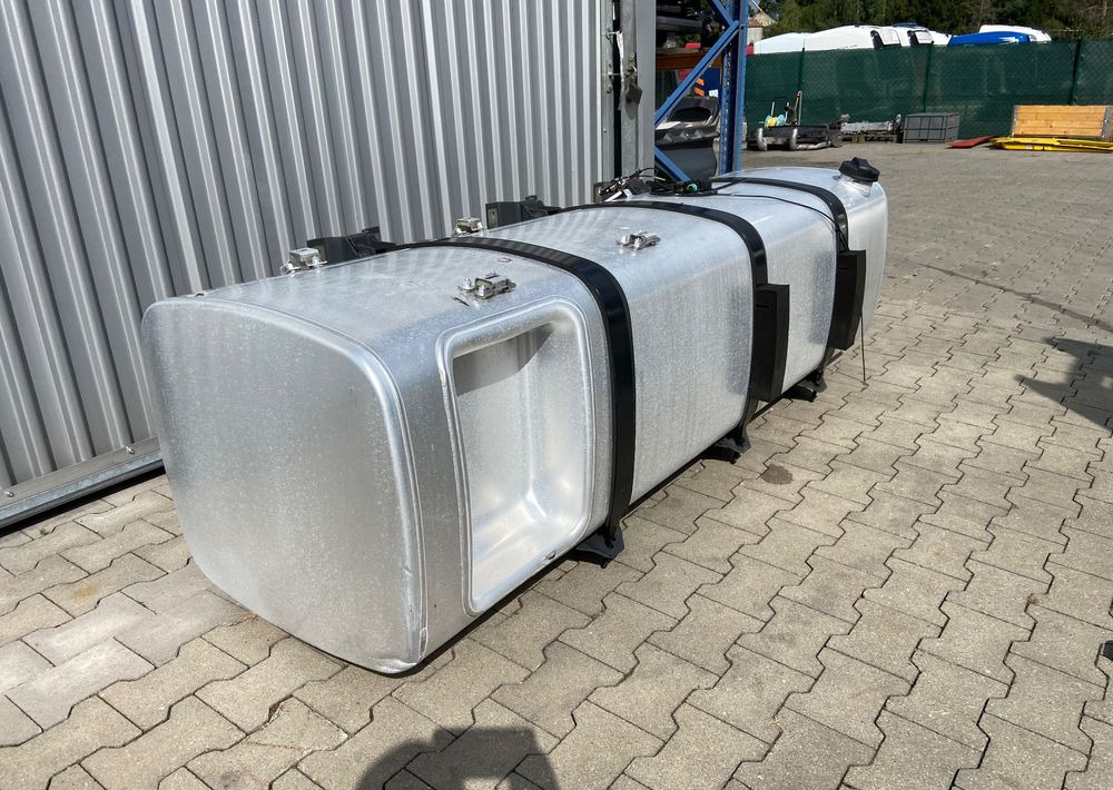 Zbiornik paliwa DAF XF CF 845 litrów bak kompletny - Fuel tank for Truck: picture 3 Zbiornik paliwa DAF XF CF 845 litrów bak kompletny - Fuel tank for Truck: picture 3