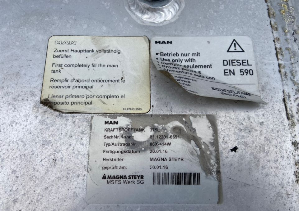 Zbiornik paliwa MAN TGX TGS 375 litrów bak - Fuel tank for Truck: picture 4 Zbiornik paliwa MAN TGX TGS 375 litrów bak - Fuel tank for Truck: picture 4