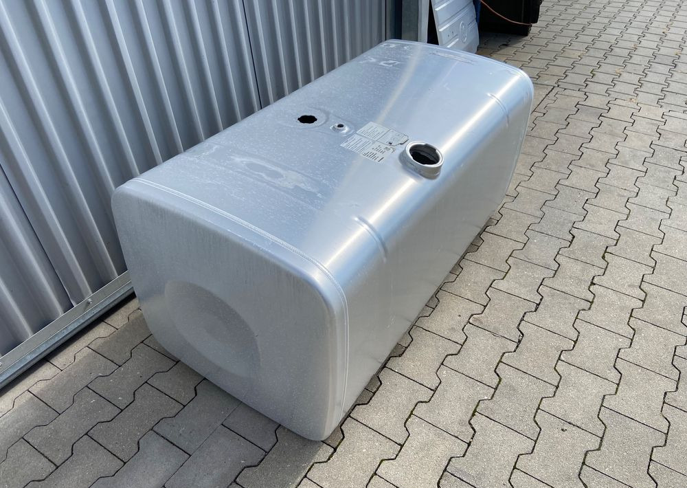 Zbiornik paliwa MAN TGX TGS 490 litrów bak - Fuel tank for Truck: picture 3 Zbiornik paliwa MAN TGX TGS 490 litrów bak - Fuel tank for Truck: picture 3