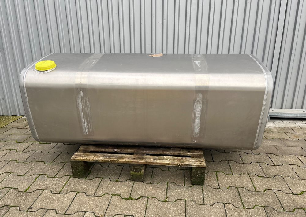 Zbiornik paliwa Volvo FH FM Renault 445 litrów bak low deck - Fuel processing/ Fuel delivery for Truck: picture 1 Zbiornik paliwa Volvo FH FM Renault 445 litrów bak low deck - Fuel processing/ Fuel delivery for Truck: picture 1
