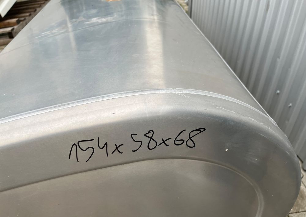 Zbiornik paliwa Volvo FH FM Renault 475 litrów bak low deck - Fuel processing/ Fuel delivery for Truck: picture 5 Zbiornik paliwa Volvo FH FM Renault 475 litrów bak low deck - Fuel processing/ Fuel delivery for Truck: picture 5