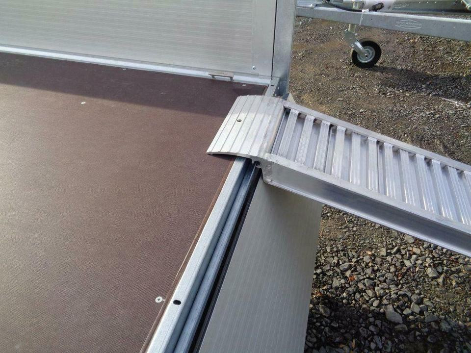 Böckmann PKW-Anhänger, 2,7to. Hochlader, Auffahrrampen, 100 km/h - Dropside/ Flatbed trailer: picture 5 Böckmann PKW-Anhänger, 2,7to. Hochlader, Auffahrrampen, 100 km/h - Dropside/ Flatbed trailer: picture 5