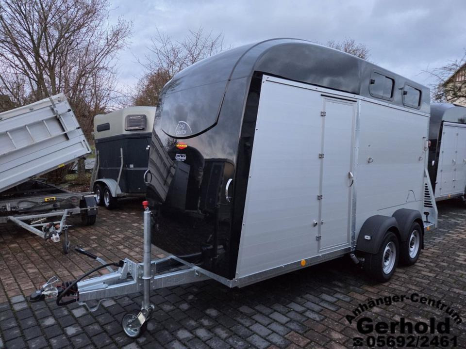 Böckmann Pferdeanhänger Big Portax WCF Vorb. Videokamera - Horse trailer: picture 2 Böckmann Pferdeanhänger Big Portax WCF Vorb. Videokamera - Horse trailer: picture 2