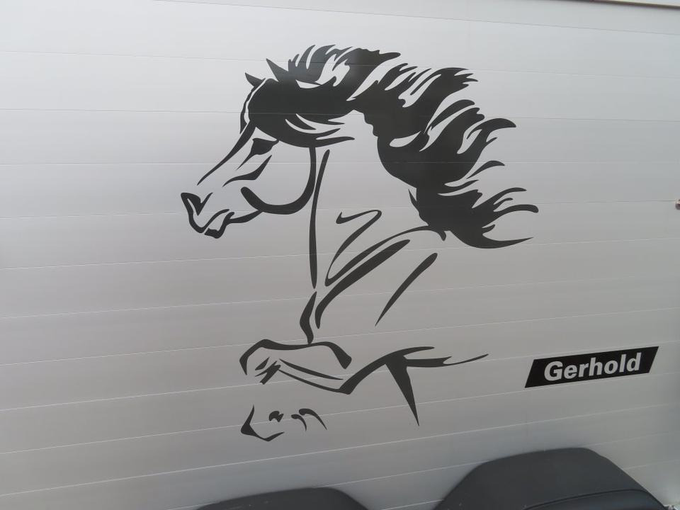 Horse trailer Böckmann Pferdeanhänger Champion Esprit ISY Sattelkammer 100km/h: picture 15 Horse trailer Böckmann Pferdeanhänger Champion Esprit ISY Sattelkammer 100km/h: picture 15