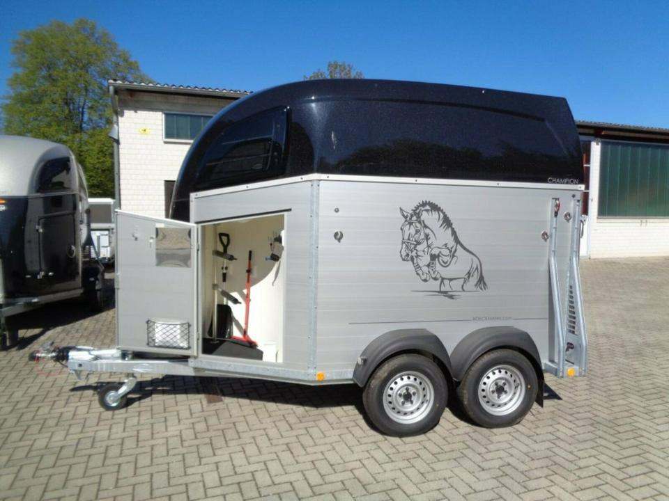 Horse trailer Böckmann, Pferdeanhänger Champion R ALUBODEN Saka100km/h: picture 6