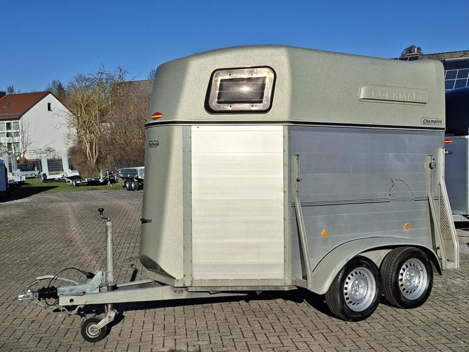 Böckmann, Pferdeanhänger, Champion R, Videokamera, 100 km/h - Horse trailer: picture 2 Böckmann, Pferdeanhänger, Champion R, Videokamera, 100 km/h - Horse trailer: picture 2
