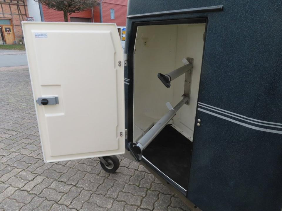 Böckmann Pferdeanhänger, Comfort, Alub. Sattelk. 100 km/h - Horse trailer: picture 2 Böckmann Pferdeanhänger, Comfort, Alub. Sattelk. 100 km/h - Horse trailer: picture 2