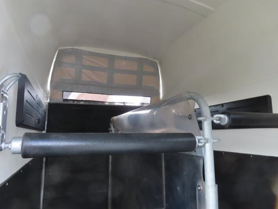 Horse trailer Böckmann Pferdeanhänger, Comfort, Alub. Sattelk. 100 km/h, top: picture 6