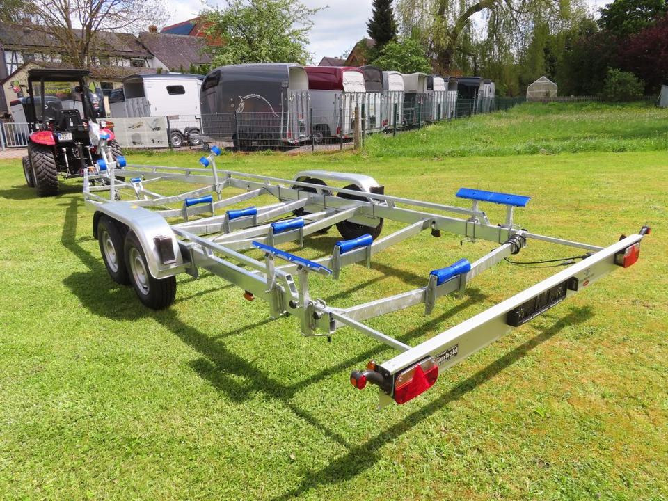 Boat trailer Böckmann TPV, PKW Anhänger, Bootstrailer, 3,5 to. Winde, 100 km/h: picture 16 Boat trailer Böckmann TPV, PKW Anhänger, Bootstrailer, 3,5 to. Winde, 100 km/h: picture 16