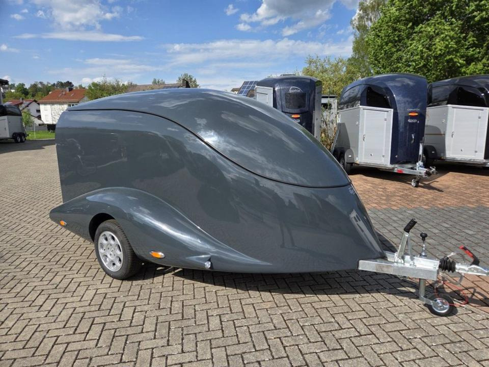 PKW Anhänger geschlossen Motorrad Mieten Leihen 1000kg 100km/h - Motorcycle trailer: picture 4 PKW Anhänger geschlossen Motorrad Mieten Leihen 1000kg 100km/h - Motorcycle trailer: picture 4