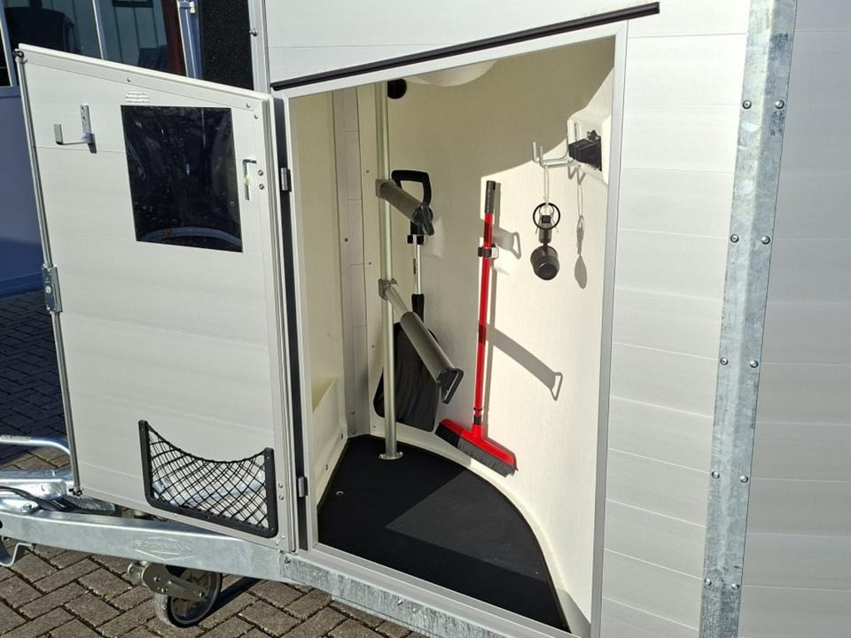 Pferdeanhänger Böckmann Portax Esprit Next Gen. Saka 100km/h 2,4t - Horse trailer: picture 3 Pferdeanhänger Böckmann Portax Esprit Next Gen. Saka 100km/h 2,4t - Horse trailer: picture 3