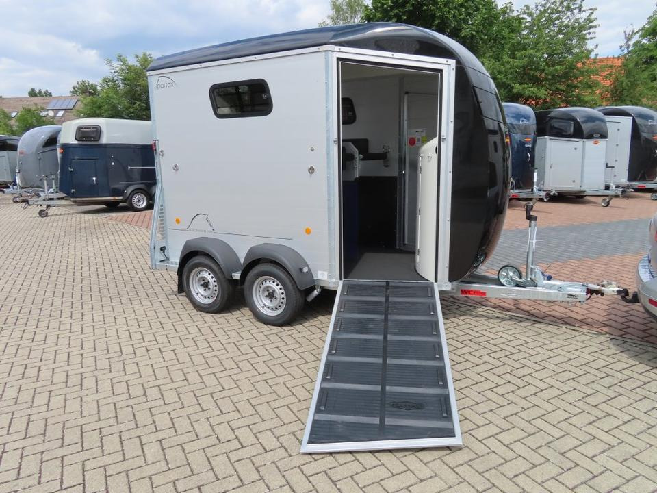 Horse trailer Pferdeanhänger Böckmann Portax K, Sattelk. Entladeklappe, 100 k.: picture 16 Horse trailer Pferdeanhänger Böckmann Portax K, Sattelk. Entladeklappe, 100 k.: picture 16