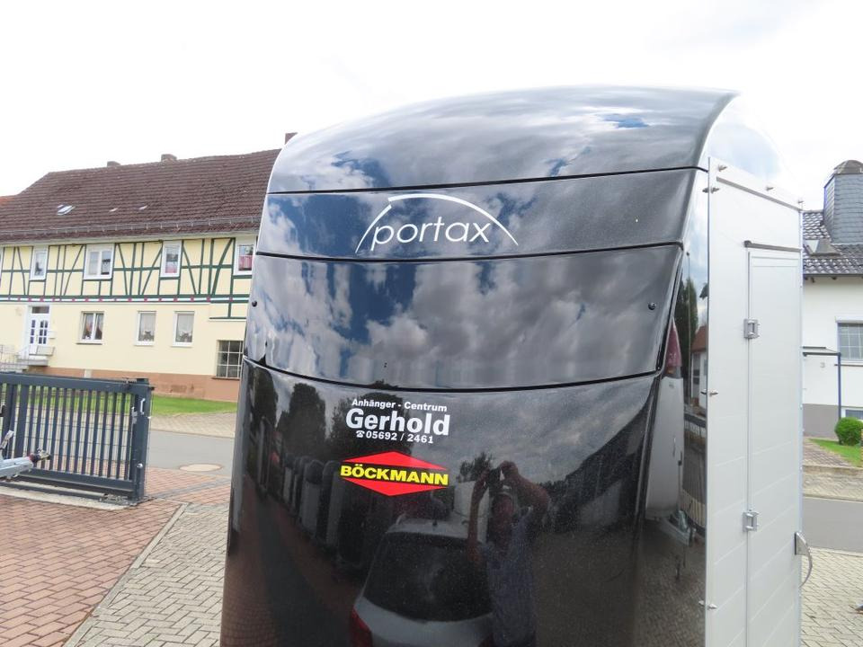 Horse trailer Pferdeanhänger Böckmann Portax K, Sattelk. Entladeklappe, 100 k.: picture 15 Horse trailer Pferdeanhänger Böckmann Portax K, Sattelk. Entladeklappe, 100 k.: picture 15