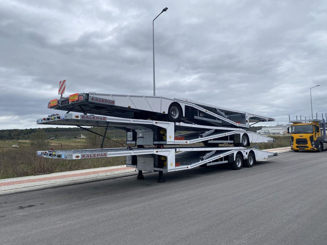 KALEPAR KLP228V4 4er-Autotransporter 2xAchse VDI - Autotransporter semi-trailer: picture 4 KALEPAR KLP228V4 4er-Autotransporter 2xAchse VDI - Autotransporter semi-trailer: picture 4