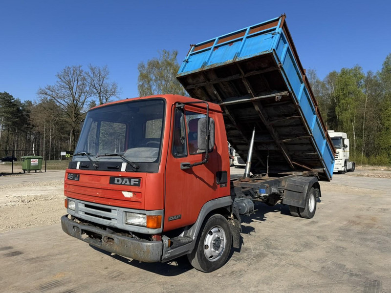 DAF 45 ATI 160 (FULL STEEL SUSPENSION / MANUAL PUMP / EURO 2) - Tipper: picture 1 DAF 45 ATI 160 (FULL STEEL SUSPENSION / MANUAL PUMP / EURO 2) - Tipper: picture 1