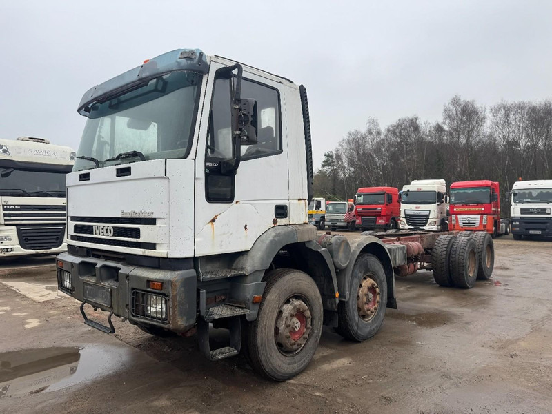 Iveco Eurotrakker 340 E 37 (BIG AXLE / STEEL SUSPENSION / MANUAL PUMP / GRAND PONT / LAMES / POMPE MANUELLE) - Cab chassis truck: picture 1 Iveco Eurotrakker 340 E 37 (BIG AXLE / STEEL SUSPENSION / MANUAL PUMP / GRAND PONT / LAMES / POMPE MANUELLE) - Cab chassis truck: picture 1