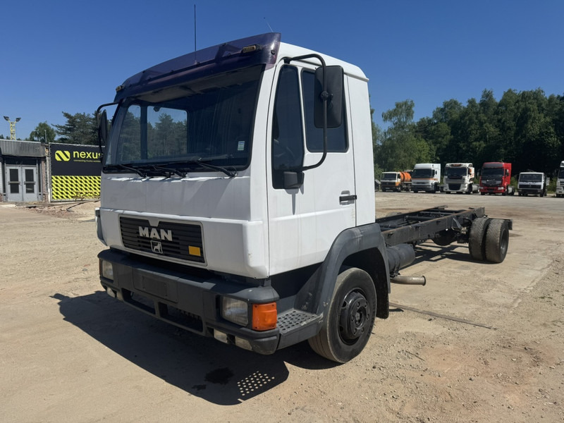 MAN 12.224 (MANUAL GEARBOX / EURO 2 / BELGIAN TRUCK IN GOOD CONDITION !!!) - Cab chassis truck: picture 2 MAN 12.224 (MANUAL GEARBOX / EURO 2 / BELGIAN TRUCK IN GOOD CONDITION !!!) - Cab chassis truck: picture 2