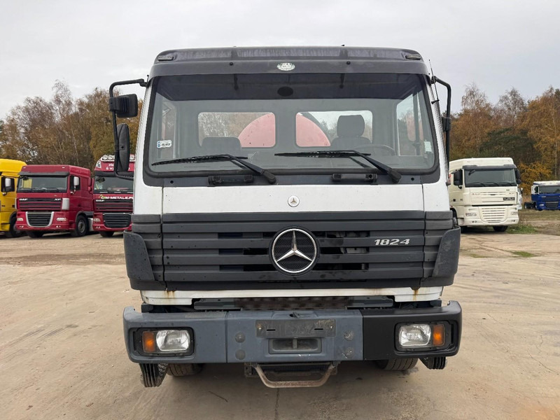 Mercedes-Benz SK 1824 (10.000 L / GRAND PONT / LAMES / V6 MOTEUR / PARFAIT ETAT) - Vacuum truck: picture 2 Mercedes-Benz SK 1824 (10.000 L / GRAND PONT / LAMES / V6 MOTEUR / PARFAIT ETAT) - Vacuum truck: picture 2