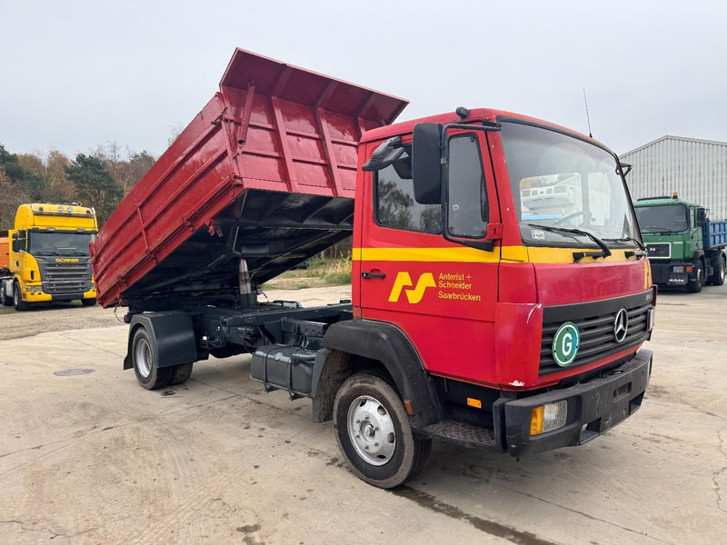Mercedes-Benz SK 814 (FULL STEEL SUSPENSION / MANUAL GEARBOX / 3-SIDE TIPPER) - Tipper: picture 3 Mercedes-Benz SK 814 (FULL STEEL SUSPENSION / MANUAL GEARBOX / 3-SIDE TIPPER) - Tipper: picture 3