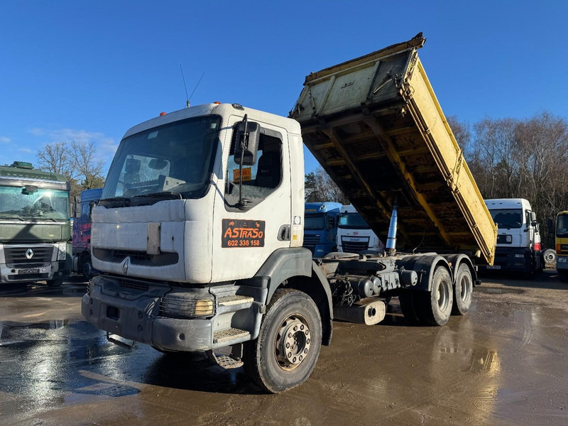 Renault Kerax 420 (GRAND PONT / SUSPENSION LAMES / BOITE MANUELLE / 10 ROUES / 6X4 / PARFAIT ETAT) - Tipper: picture 1 Renault Kerax 420 (GRAND PONT / SUSPENSION LAMES / BOITE MANUELLE / 10 ROUES / 6X4 / PARFAIT ETAT) - Tipper: picture 1