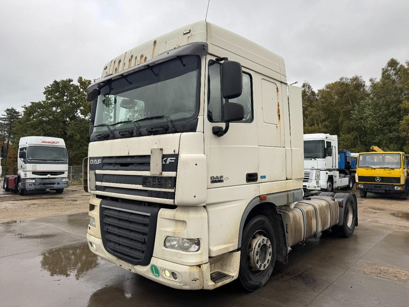 DAF 105 XF 460 Space Cab (MANUAL GEARBOX / BOITE MANUELLE / 2013 !!!) - Tractor unit: picture 1 DAF 105 XF 460 Space Cab (MANUAL GEARBOX / BOITE MANUELLE / 2013 !!!) - Tractor unit: picture 1