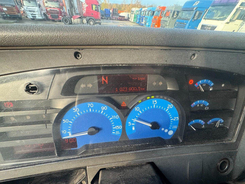 Tractor unit Renault Premium 420 (MANUAL GEARBOX / BOITE MANUELLE): picture 12 Tractor unit Renault Premium 420 (MANUAL GEARBOX / BOITE MANUELLE): picture 12