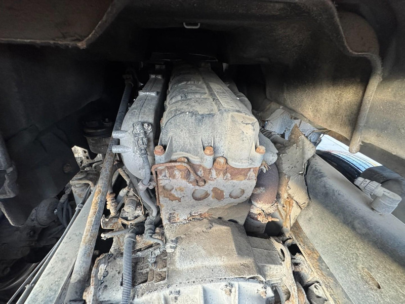 Tractor unit Renault Premium 420 (MANUAL GEARBOX / BOITE MANUELLE): picture 13 Tractor unit Renault Premium 420 (MANUAL GEARBOX / BOITE MANUELLE): picture 13