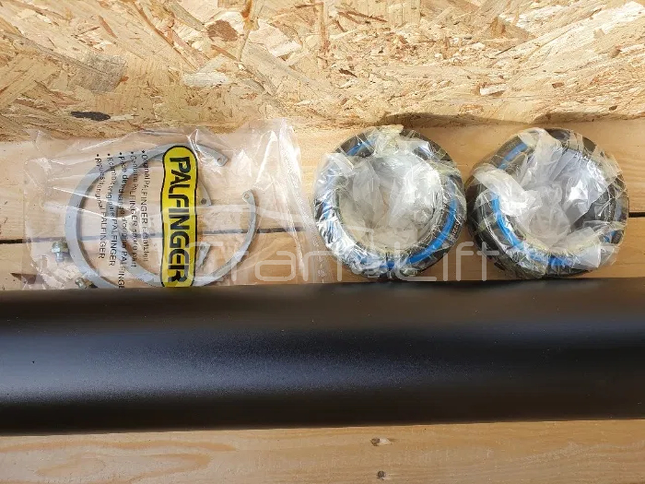 Siłownik łamania Epsilon M100Z, M110Z, M120Z, M130Z tłok boczny YE01050 - Hydraulic cylinder for Loader crane: picture 2 Siłownik łamania Epsilon M100Z, M110Z, M120Z, M130Z tłok boczny YE01050 - Hydraulic cylinder for Loader crane: picture 2