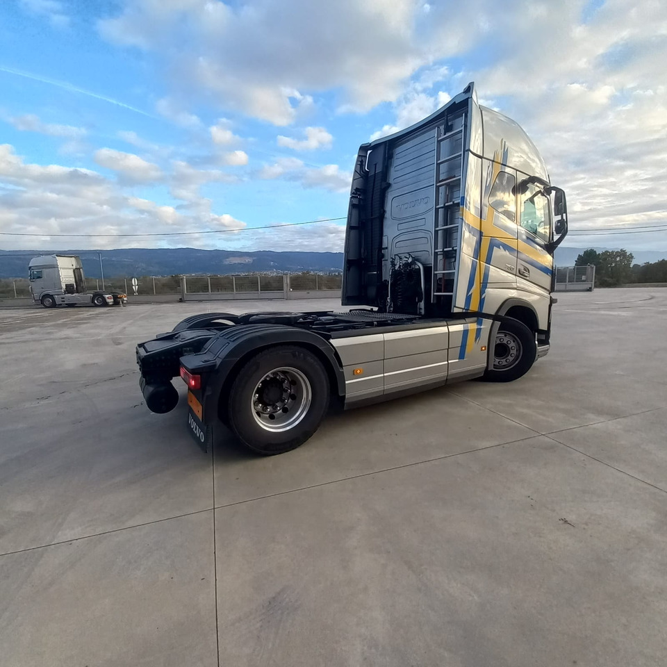 VOLVO FH16 750 - Tractor unit: picture 5 VOLVO FH16 750 - Tractor unit: picture 5