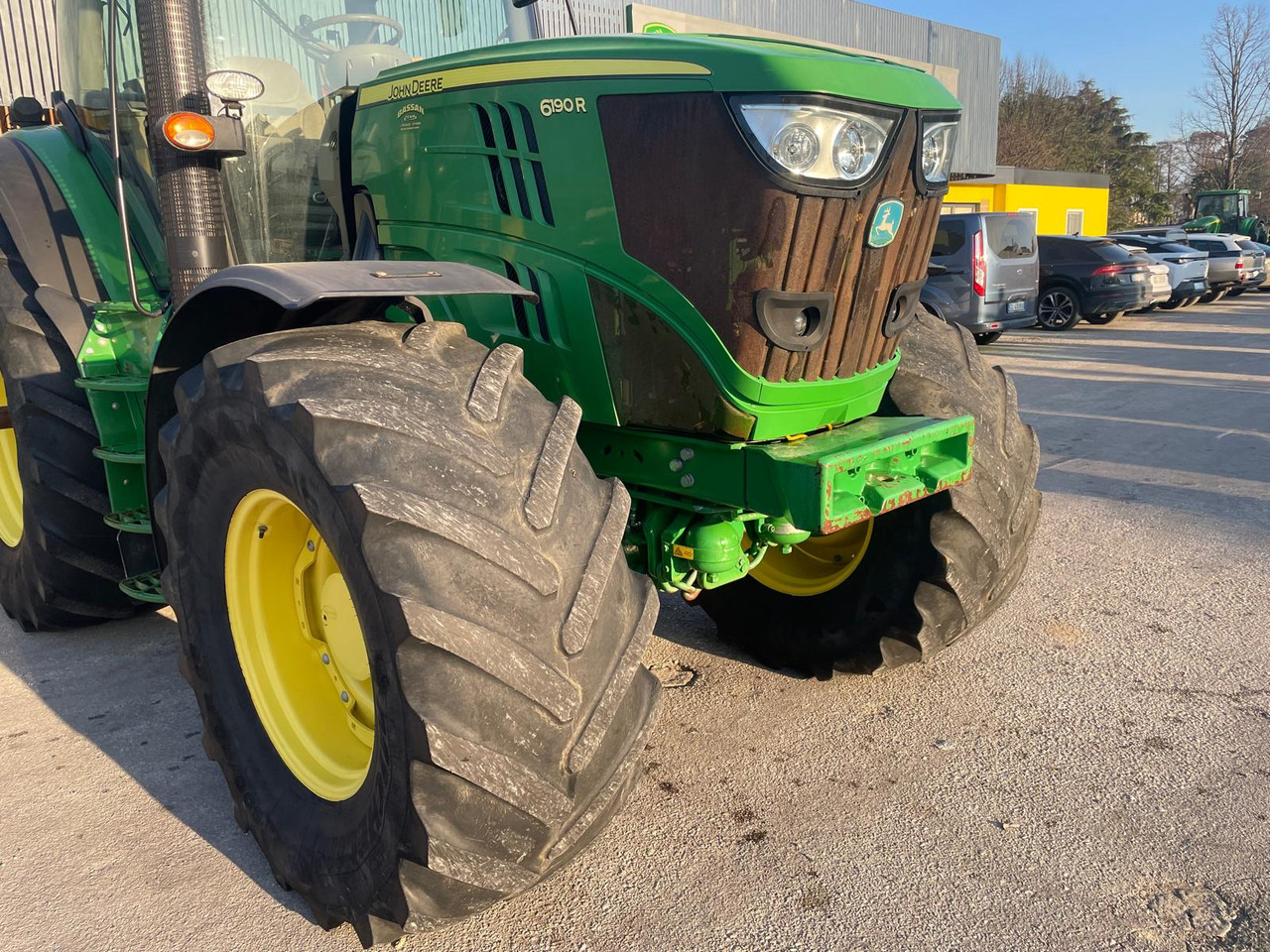 JOHN DEERE 6190 R - Farm tractor: picture 3 JOHN DEERE 6190 R - Farm tractor: picture 3