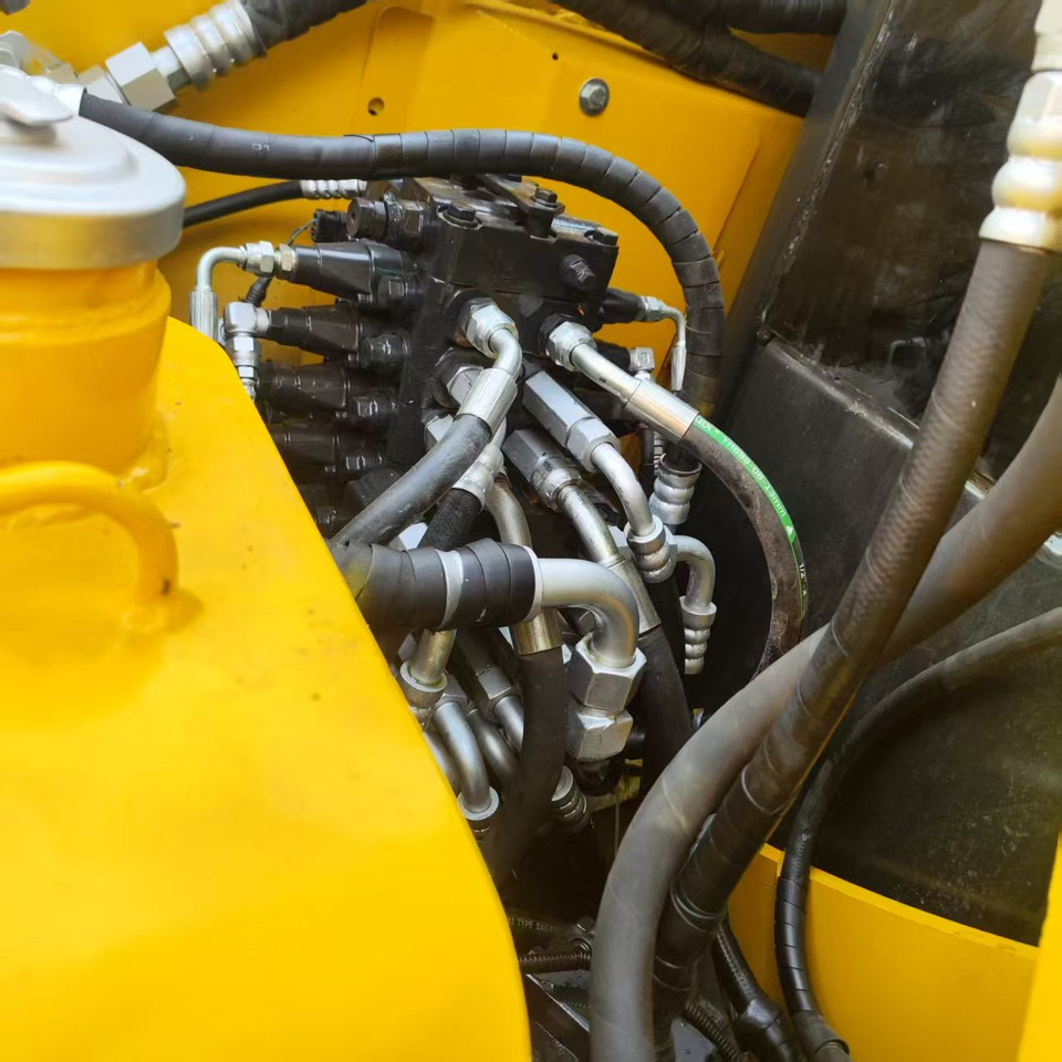 Mini excavator CATERPILLAR 303.5e: picture 14