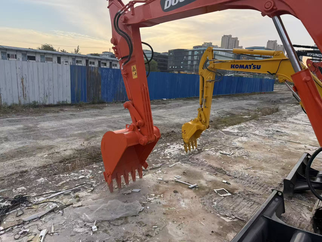 DOOSAN Used large Doosan DX60 excavators, original DX60 used excavators, 6-ton DX60 hydraulic excavators, best-selling at low prices. - Mini excavator: picture 5 DOOSAN Used large Doosan DX60 excavators, original DX60 used excavators, 6-ton DX60 hydraulic excavators, best-selling at low prices. - Mini excavator: picture 5