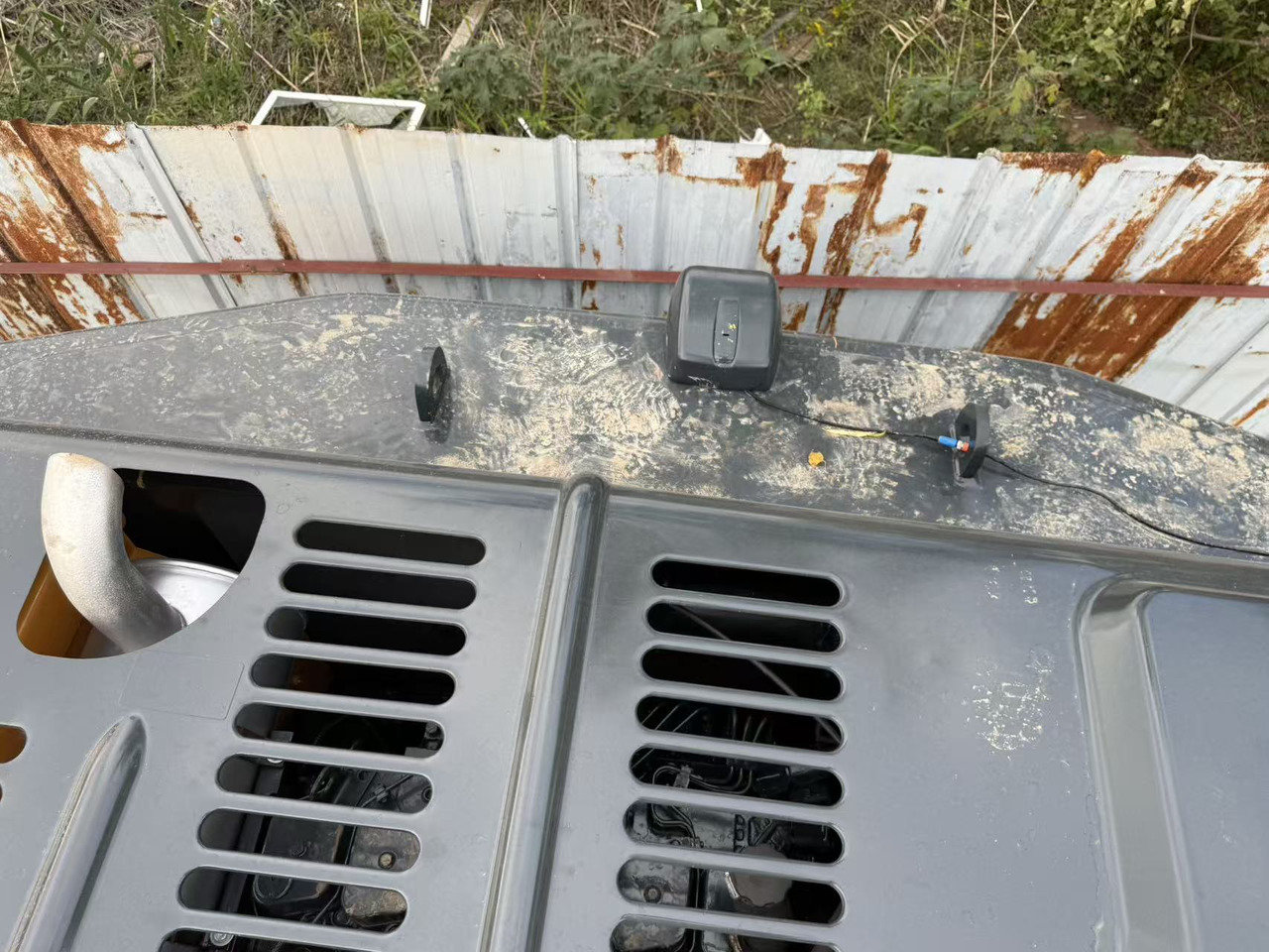 HYUNDAI Used Hyundai excavator 220-9 2022 model, engine, gear pump, Korean brand, excellent condition, low hourly rate, 52,000 kg operating weight. - Mini excavator: picture 5 HYUNDAI Used Hyundai excavator 220-9 2022 model, engine, gear pump, Korean brand, excellent condition, low hourly rate, 52,000 kg operating weight. - Mini excavator: picture 5