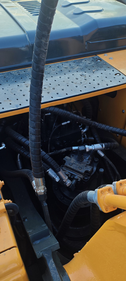 Crawler excavator Hyundai 305-9t [ Copy ] [ Copy ] [ Copy ] [ Copy ]: picture 10