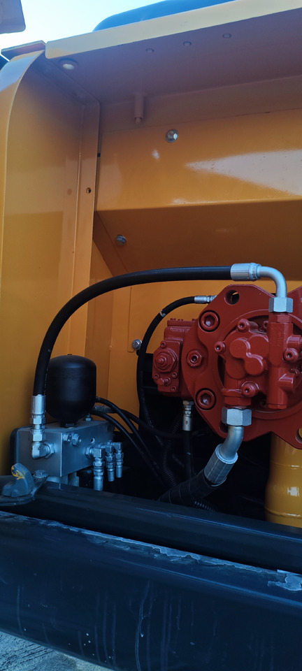 Crawler excavator Hyundai 305-9t [ Copy ] [ Copy ] [ Copy ] [ Copy ]: picture 18