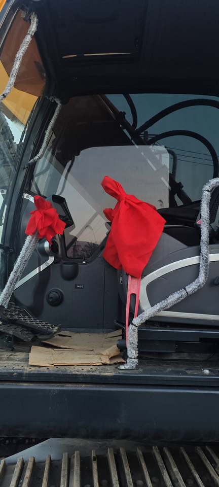 Crawler excavator Hyundai 305-9t [ Copy ] [ Copy ] [ Copy ] [ Copy ]: picture 12